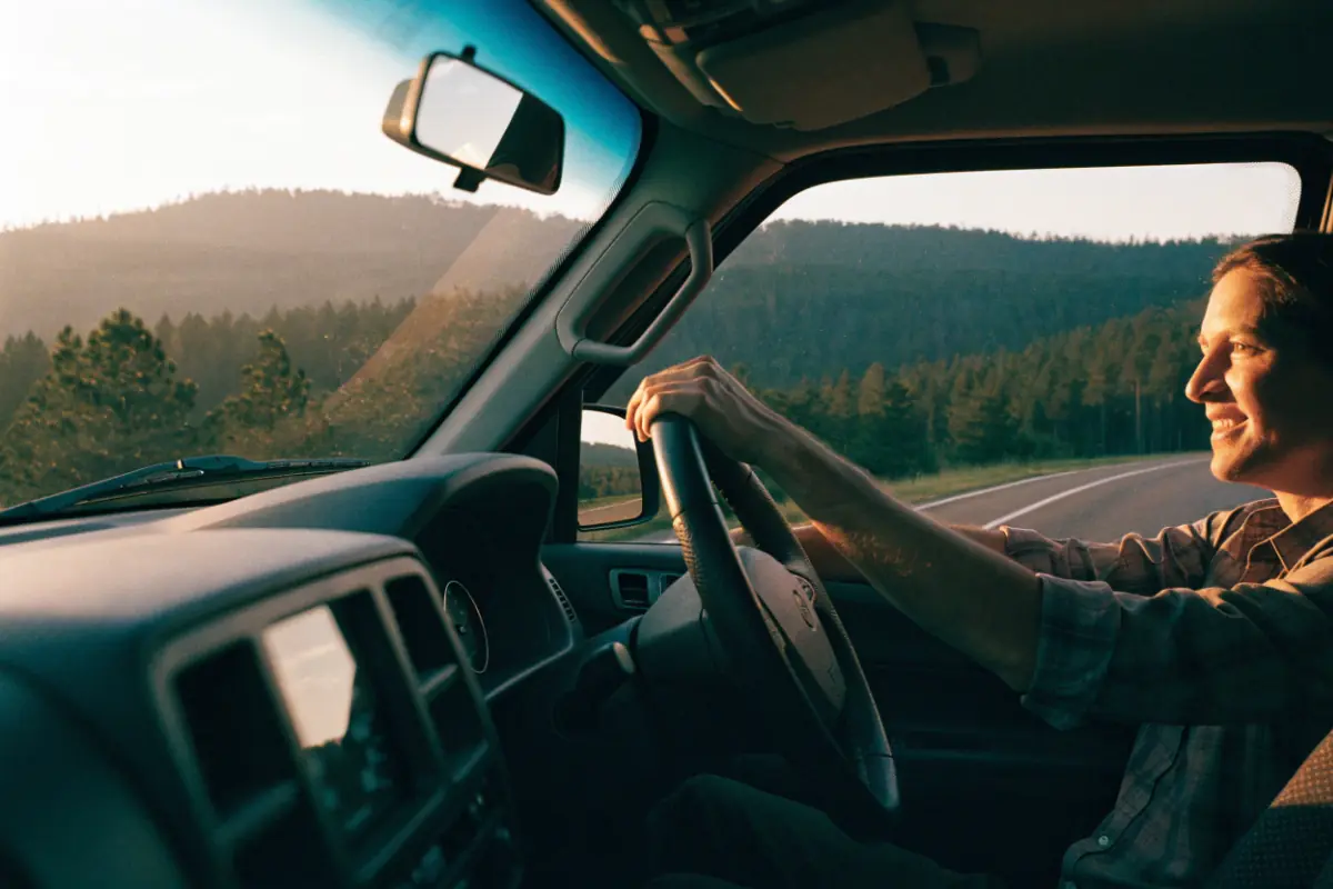 A commuter hearing the same jingle on a morning drive, tapping along